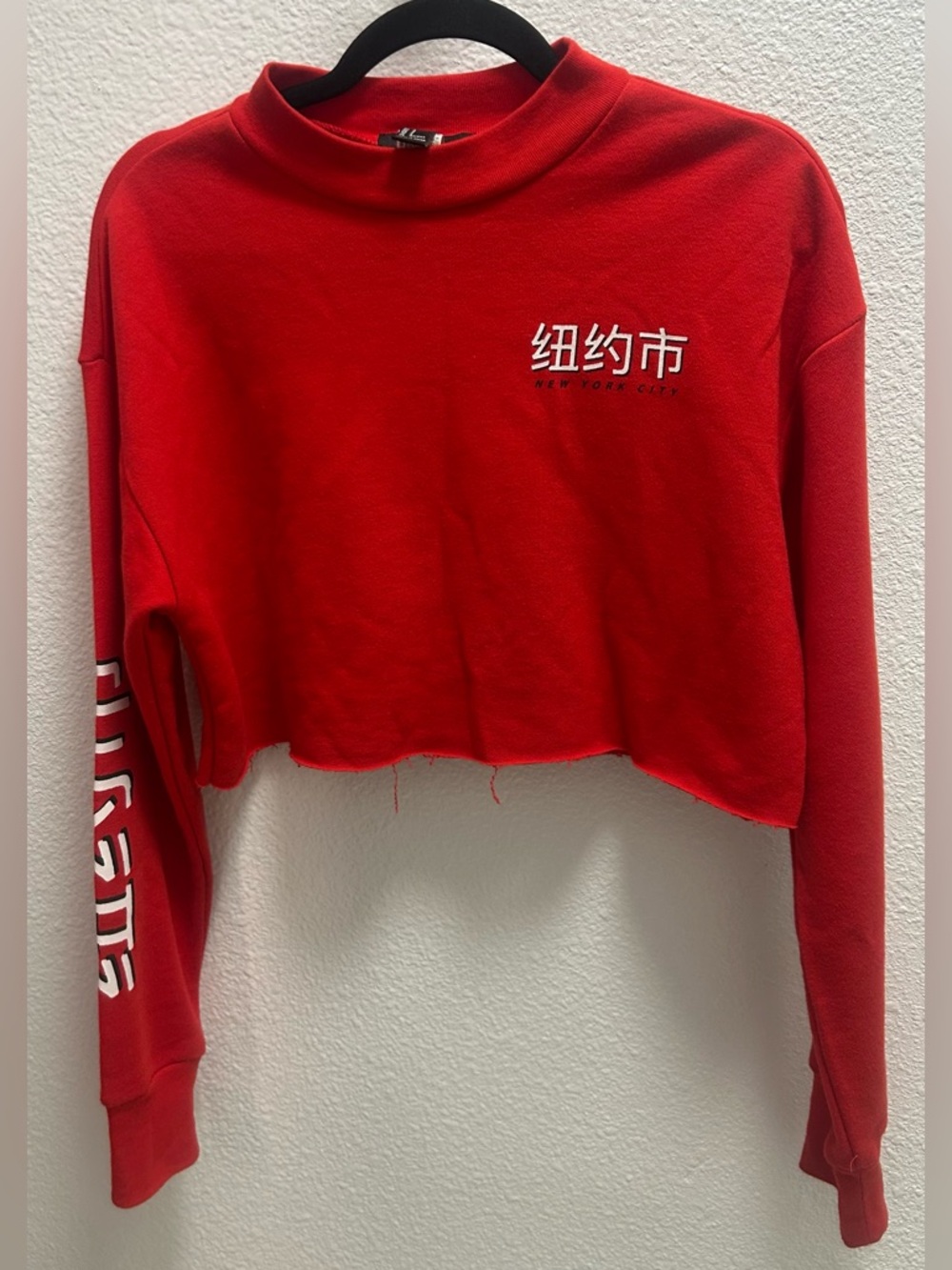 Forever 21 New York City Red Cropped Crew Neck Sweatshirt